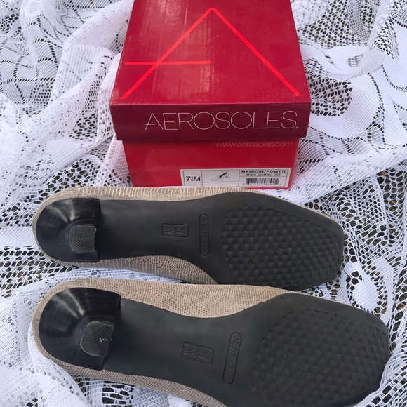 Shoes - Picture 4 of 4